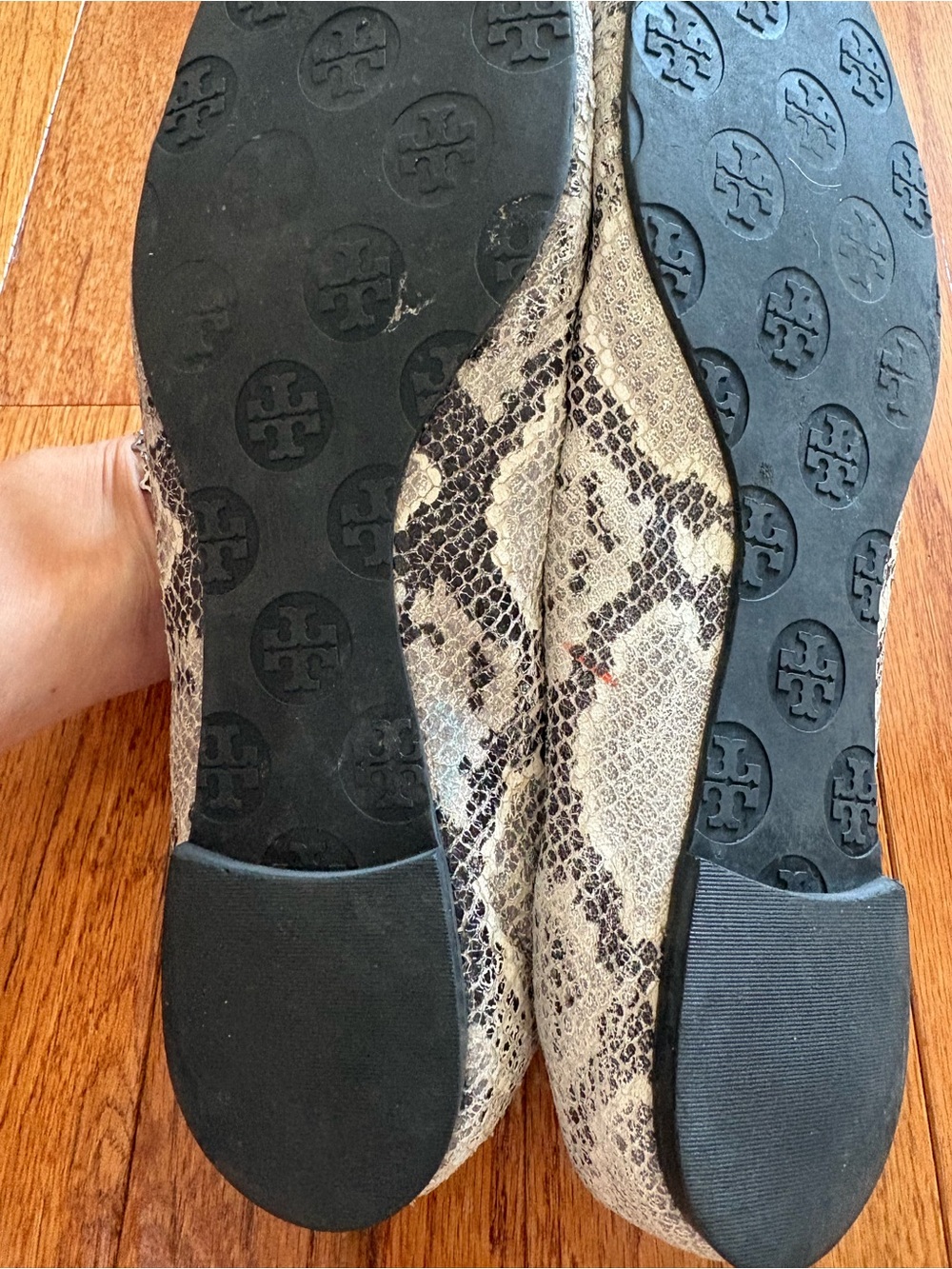 Tory Burch snakeskin ballet flats - Picture 10 of 12